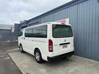 2016 Toyota HIACE - Thumbnail