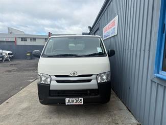 2016 Toyota HIACE - Thumbnail