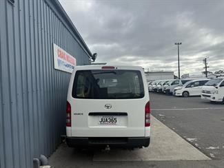 2016 Toyota HIACE - Thumbnail