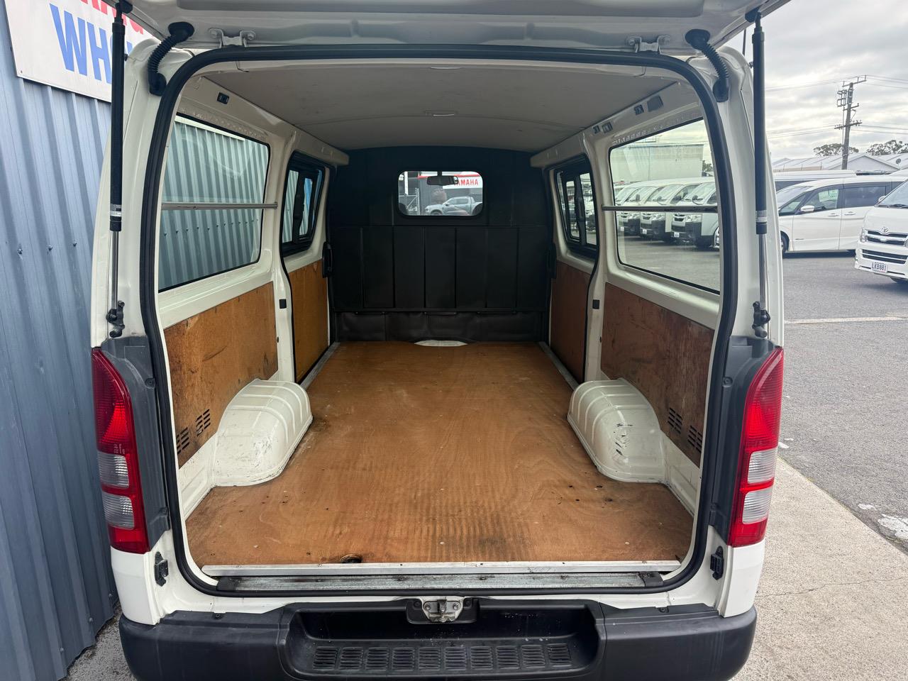 2016 Toyota HIACE