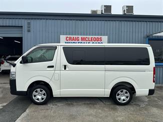 2022 Toyota HIACE - Thumbnail