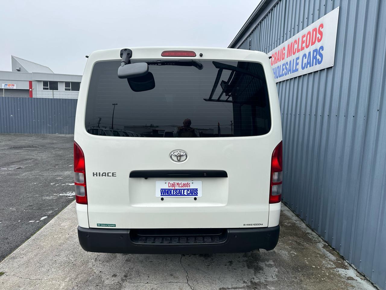 2022 Toyota HIACE
