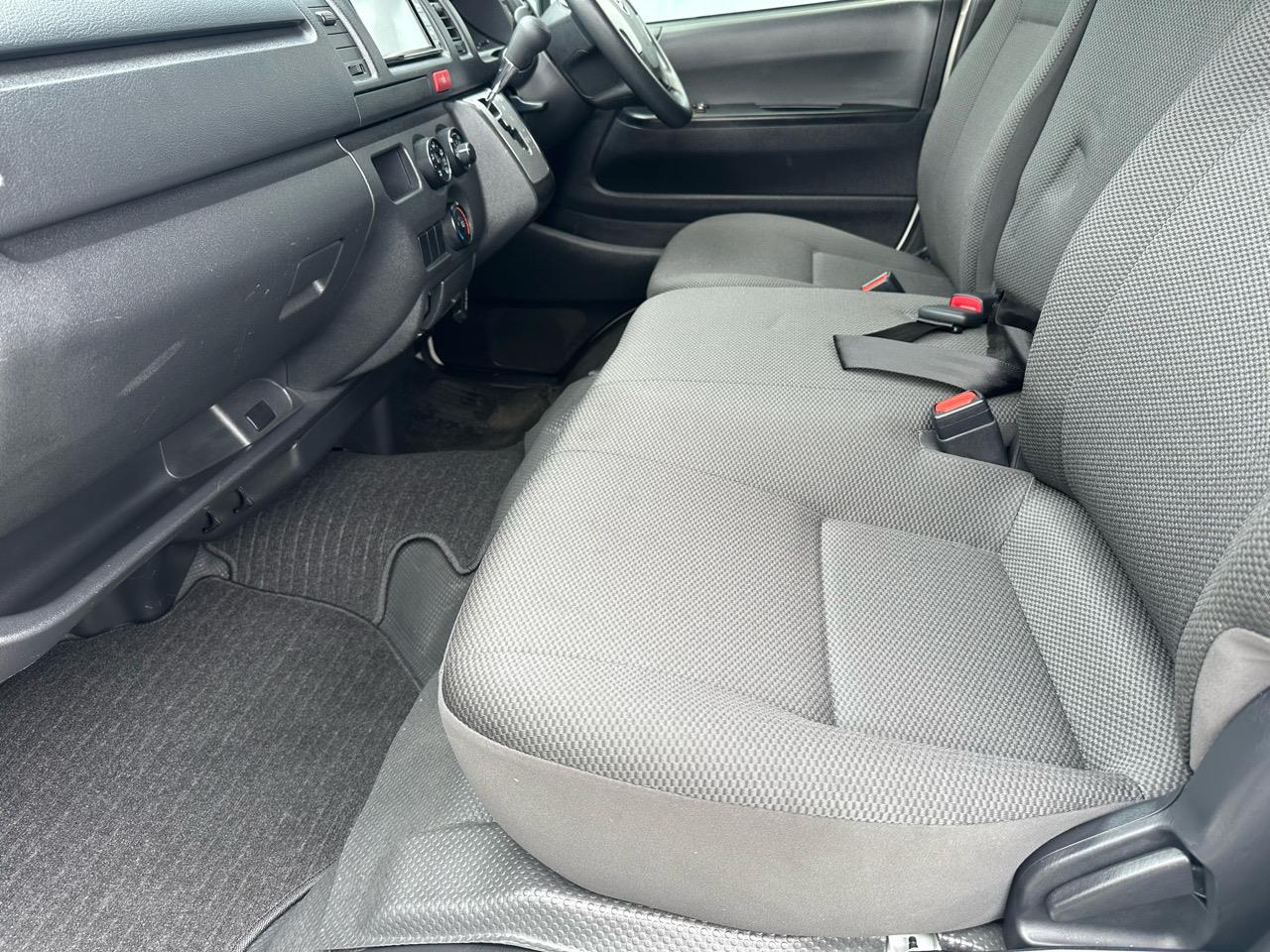 2022 Toyota HIACE