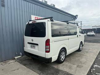 2018 Toyota HIACE - Thumbnail