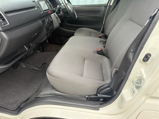 2019 Toyota HIACE - Thumbnail