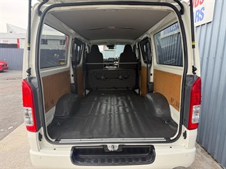 2019 Toyota HIACE - Thumbnail