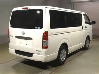 2019 Toyota HIACE - Thumbnail