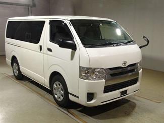 2019 Toyota HIACE - Thumbnail