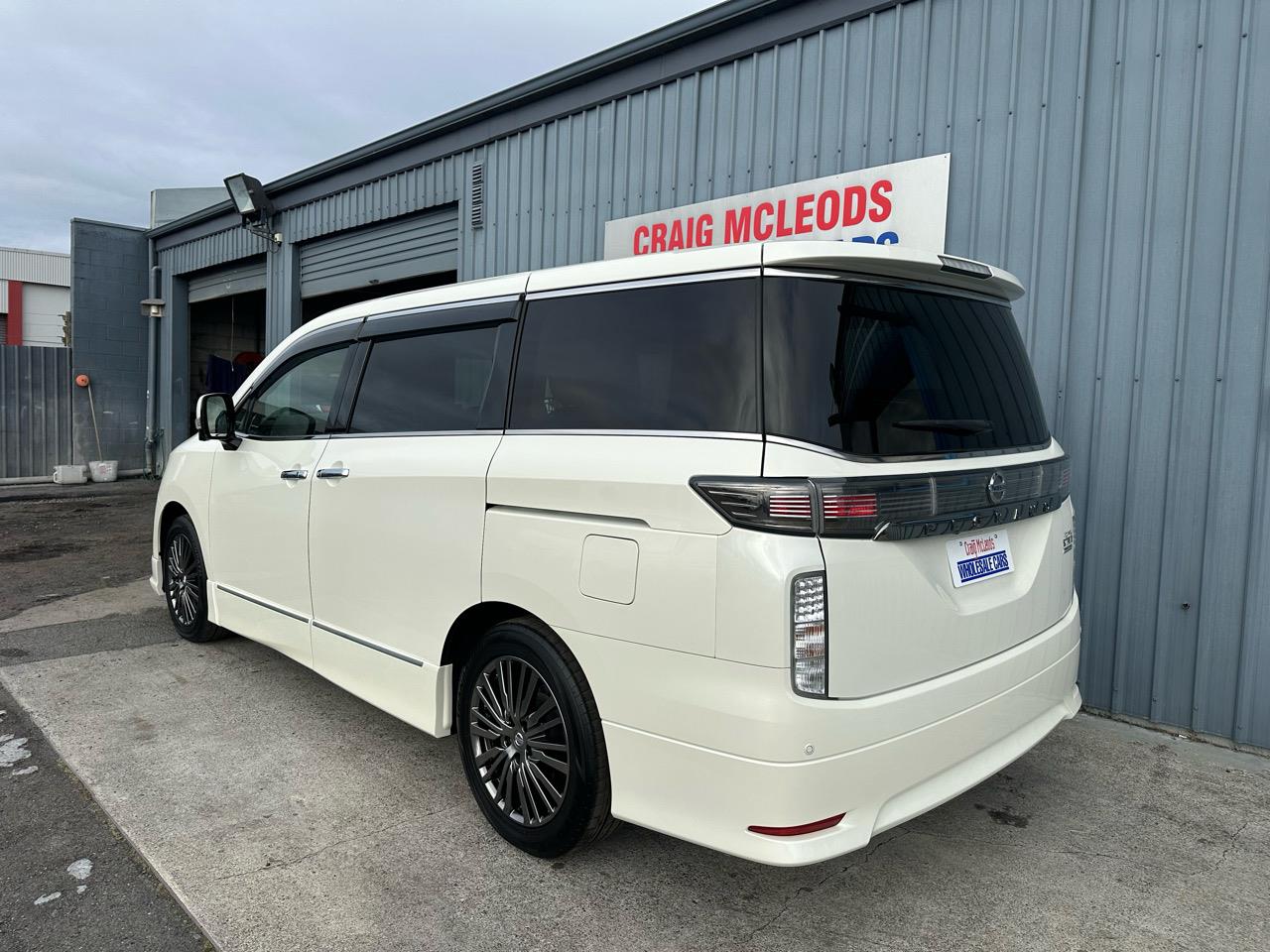 2017 Nissan Elgrand