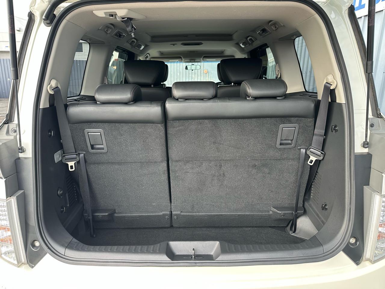 2017 Nissan Elgrand