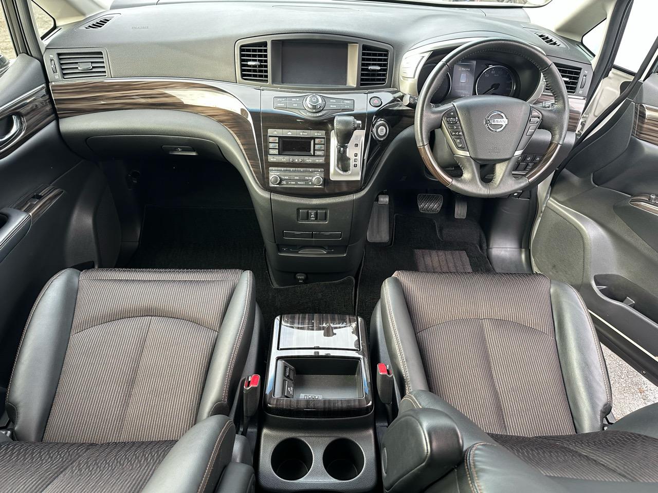 2017 Nissan Elgrand