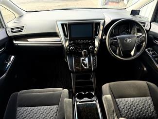 2016 Toyota Vellfire - Thumbnail