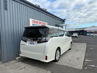 2016 Toyota Vellfire - Thumbnail