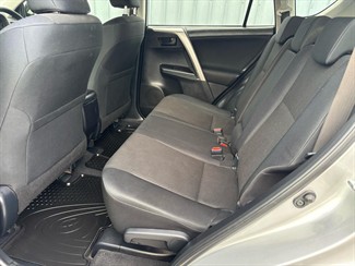 2016 Toyota RAV4 - Thumbnail