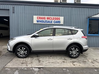 2016 Toyota RAV4 - Thumbnail