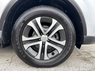 2016 Toyota RAV4 - Thumbnail
