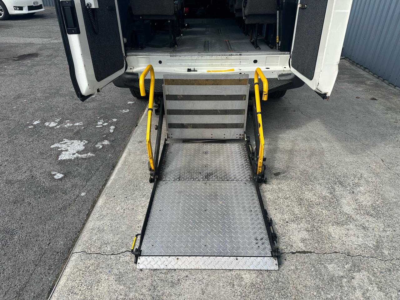 2002 Ford Transit