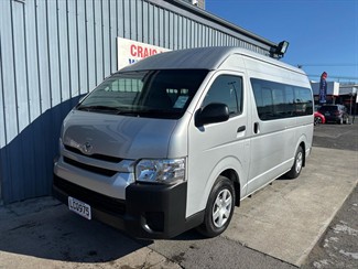 2018 Toyota HIACE - Thumbnail