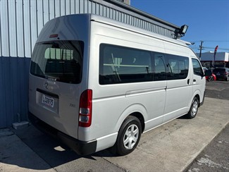 2018 Toyota HIACE - Thumbnail