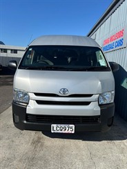 2018 Toyota HIACE - Thumbnail