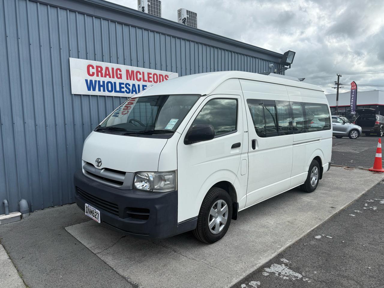 2006 Toyota HIACE