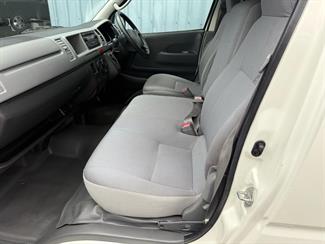 2006 Toyota HIACE - Thumbnail