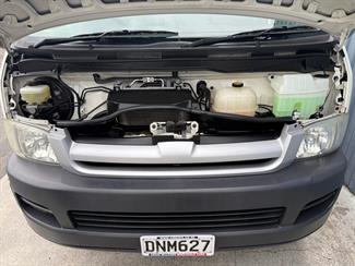2006 Toyota HIACE - Thumbnail