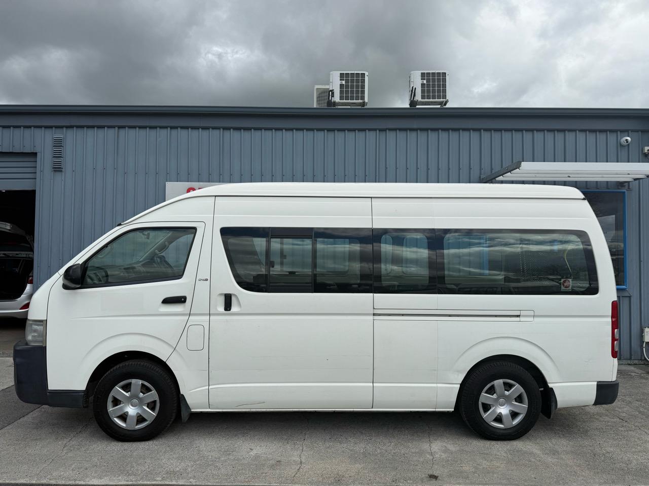 2006 Toyota HIACE