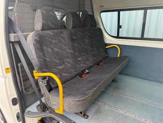 2006 Toyota HIACE - Thumbnail