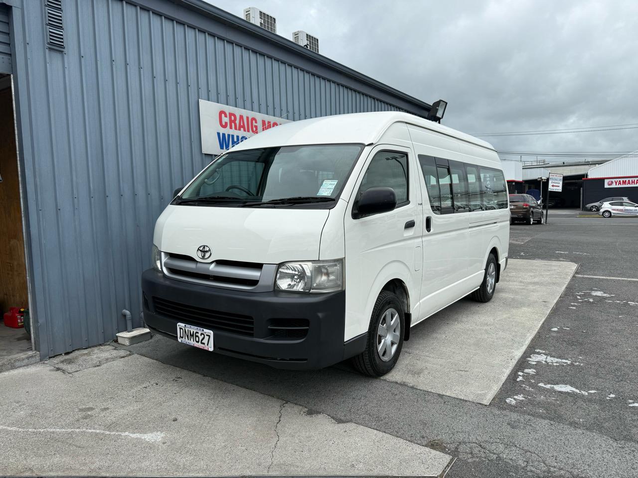 2006 Toyota HIACE