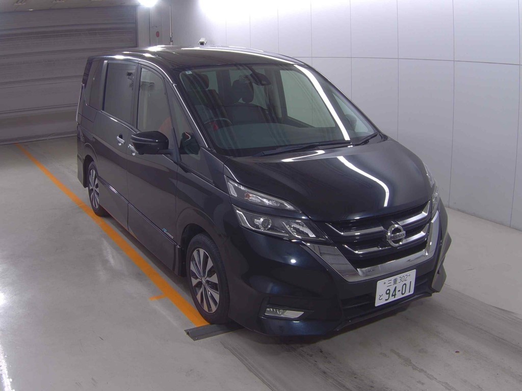 2018 Nissan SERENA