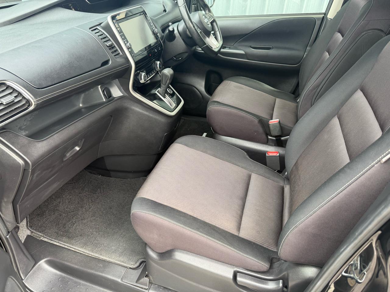 2018 Nissan SERENA