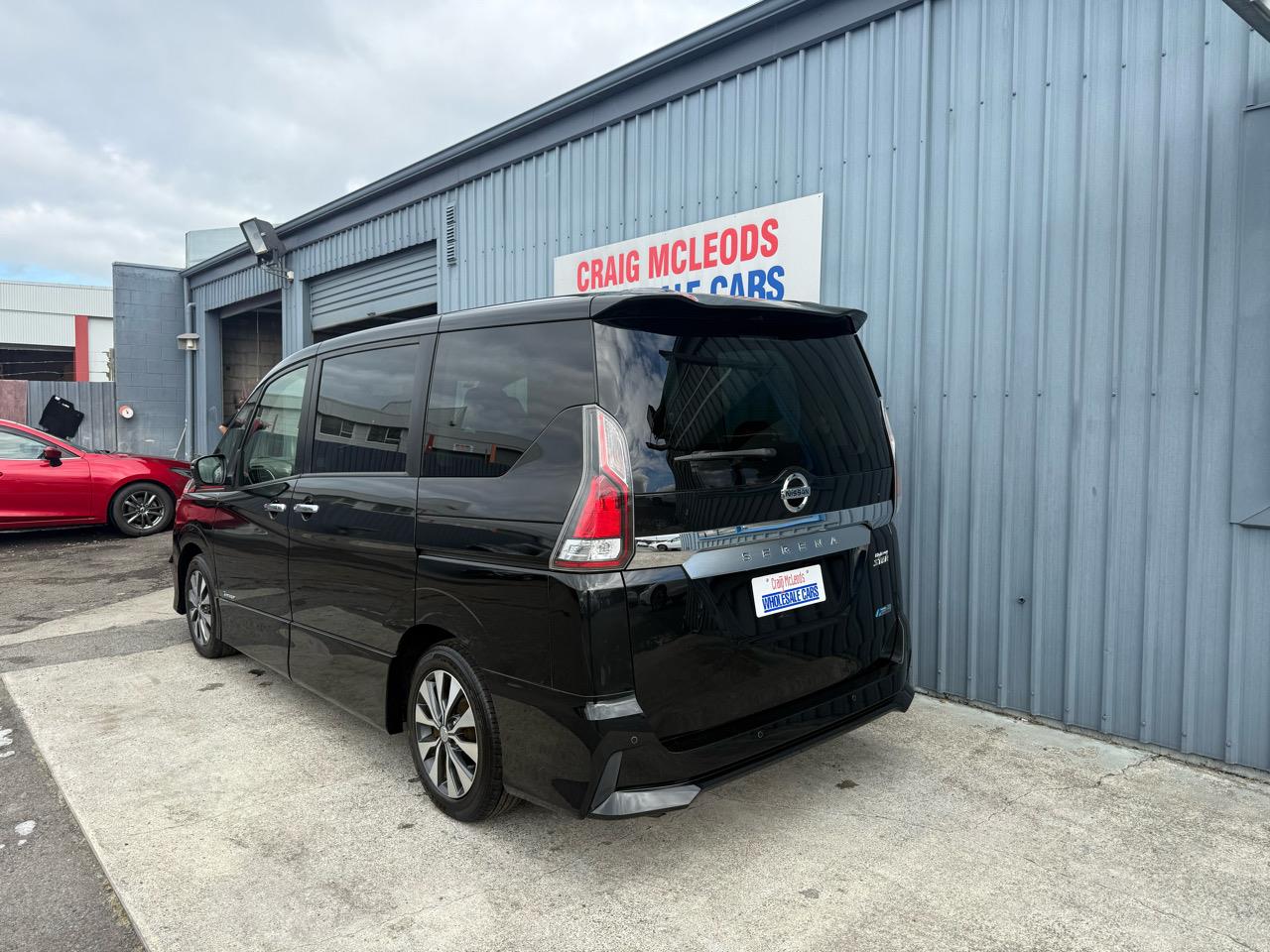 2018 Nissan SERENA