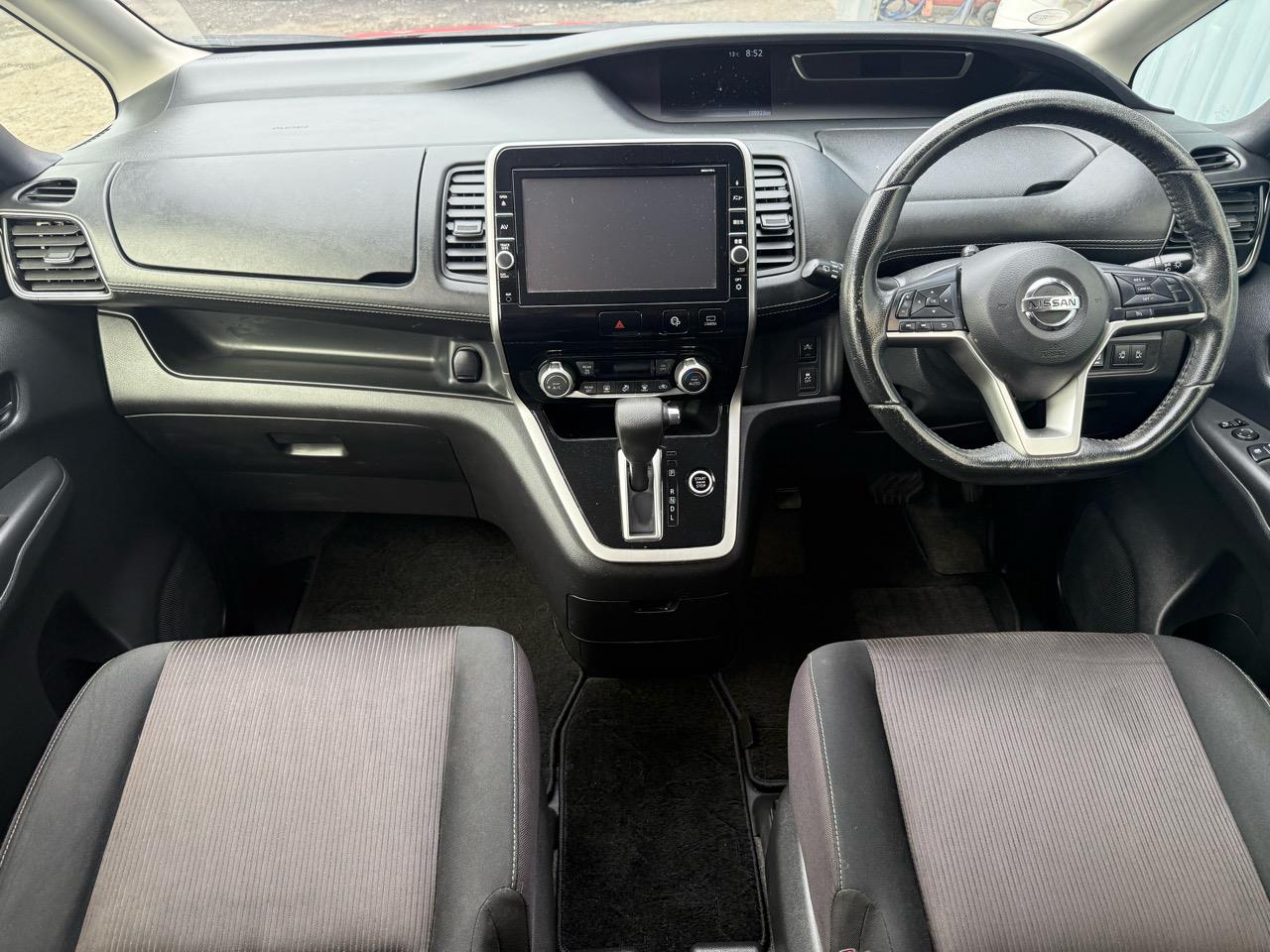 2018 Nissan SERENA