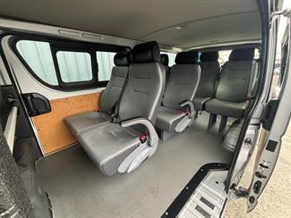 2018 Toyota HIACE - Thumbnail