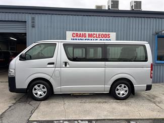 2018 Toyota HIACE - Thumbnail