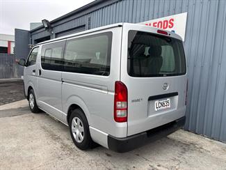 2018 Toyota HIACE - Thumbnail