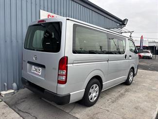 2018 Toyota HIACE - Thumbnail