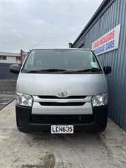 2018 Toyota HIACE - Thumbnail