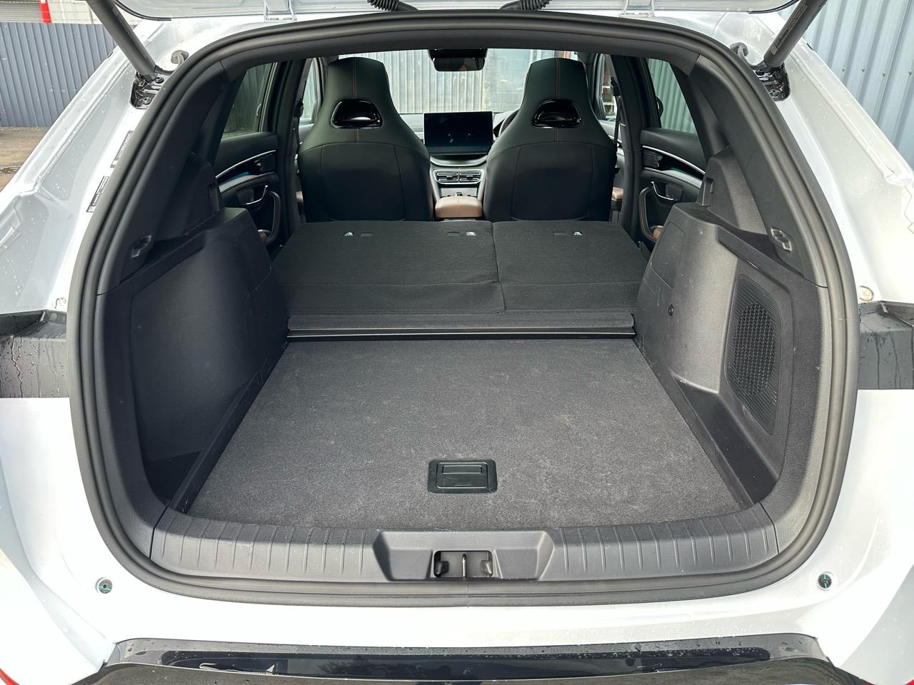 2024 BYD SEALION 6
