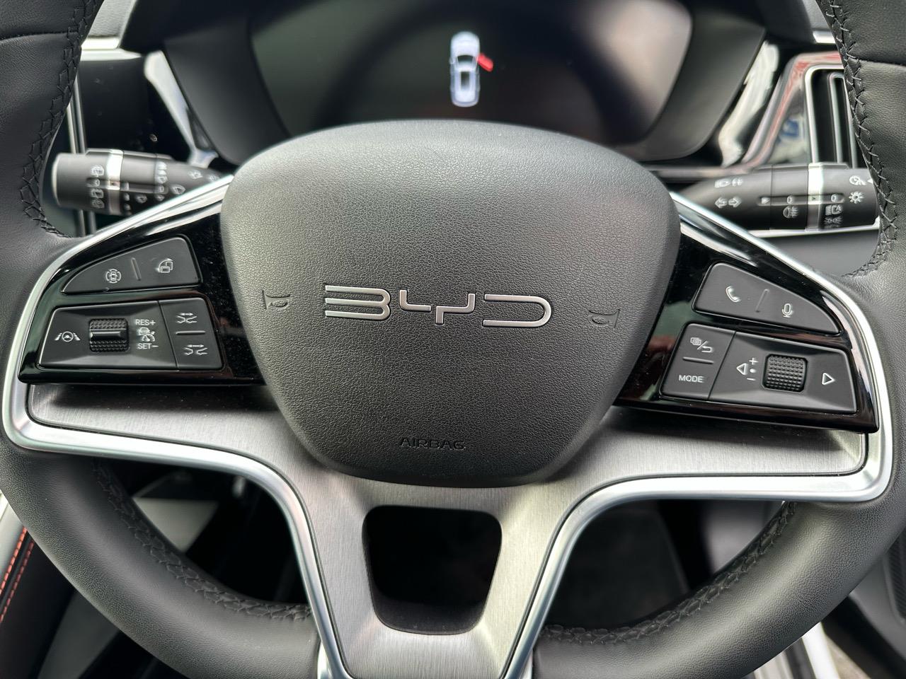 2024 BYD SEALION 6