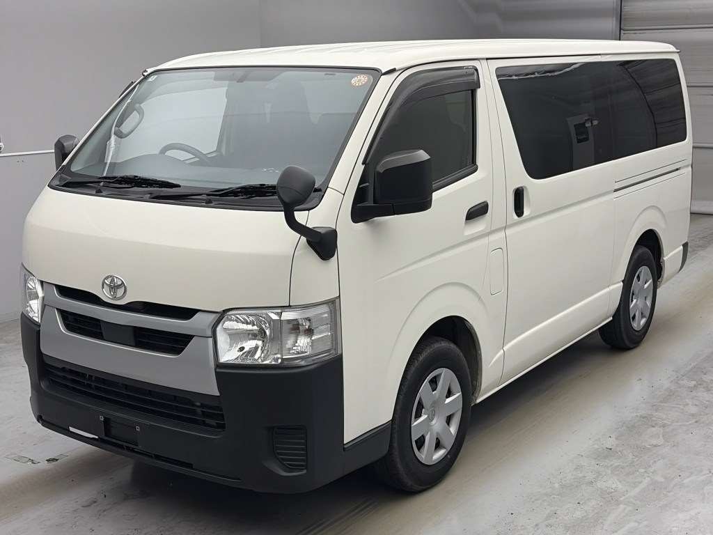 2023 Toyota HIACE