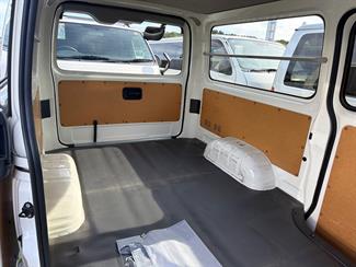 2023 Toyota HIACE - Thumbnail