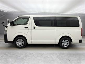 2023 Toyota HIACE - Thumbnail