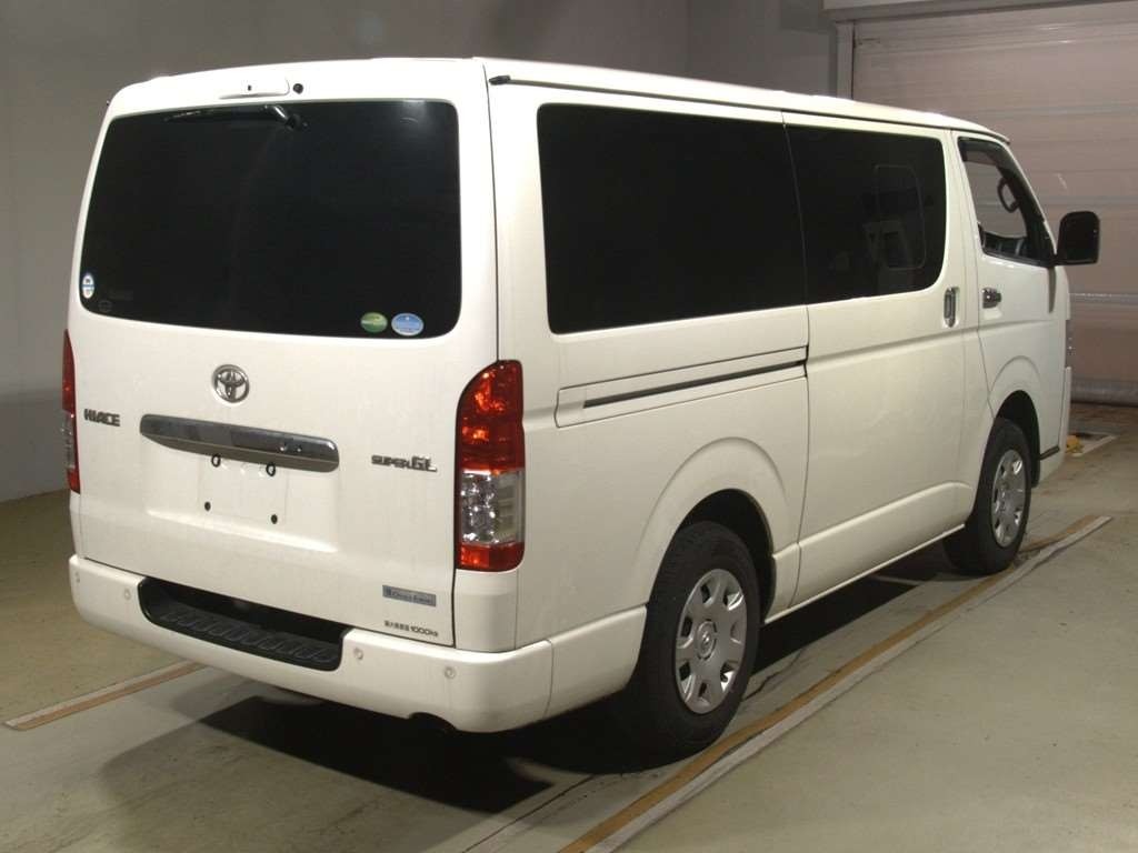 2021 Toyota HIACE
