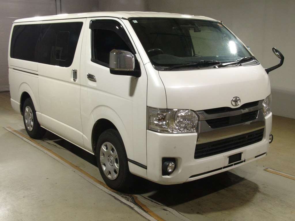 2021 Toyota HIACE