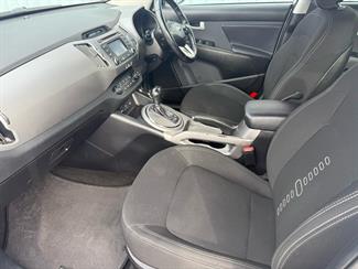 2015 Kia Sportage - Thumbnail