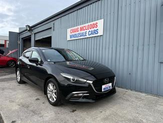2017 Mazda Axela