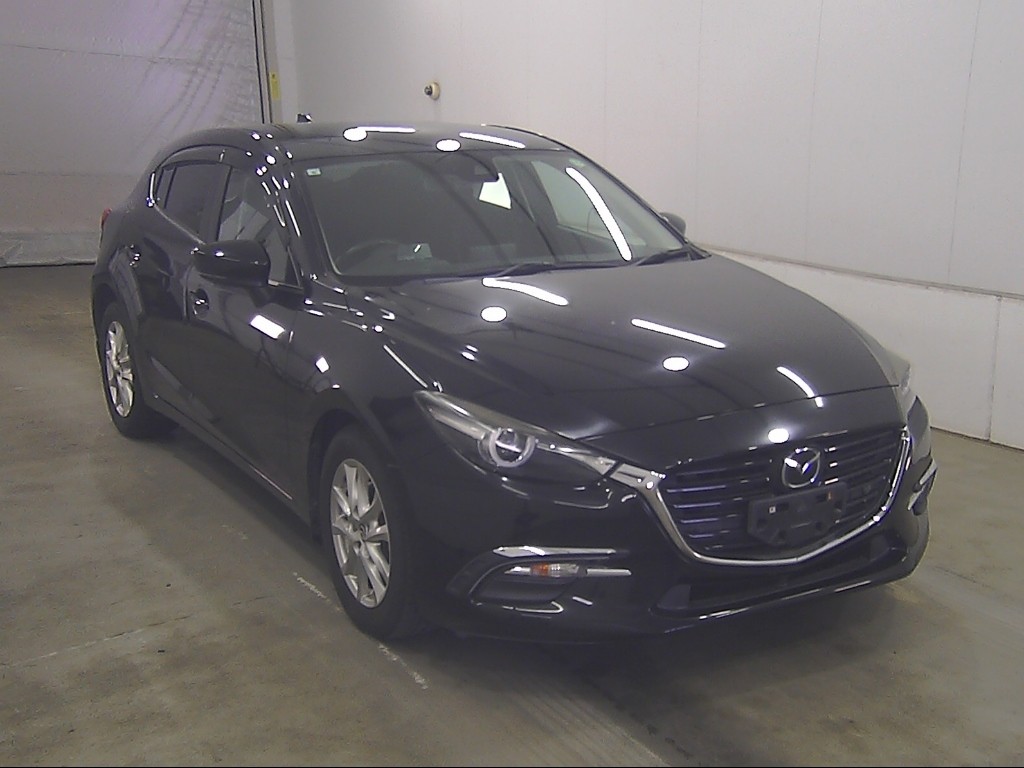 2017 Mazda Axela
