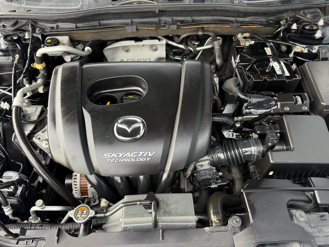 2017 Mazda Axela
